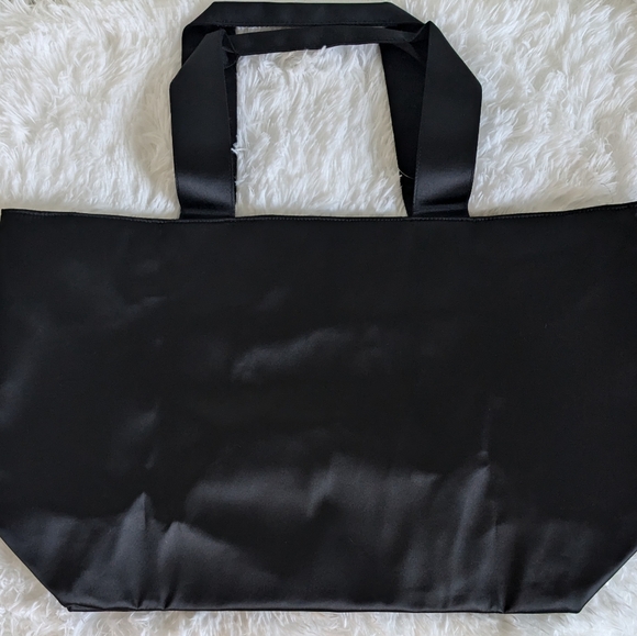 🎄 Victoria's secret tote! NWT 🎄 - Picture 2 of 2